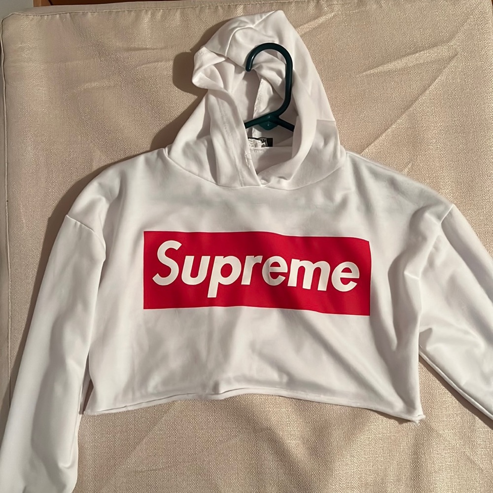 Cropped long sleeve supreme hoodie